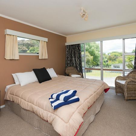 Waitangi Beach House Exterior photo
