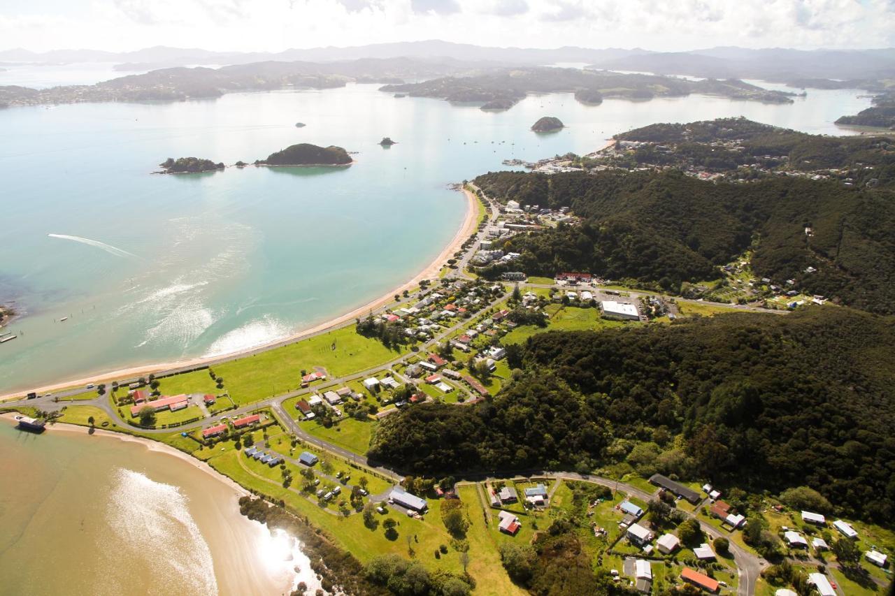 Waitangi Beach House Exterior photo